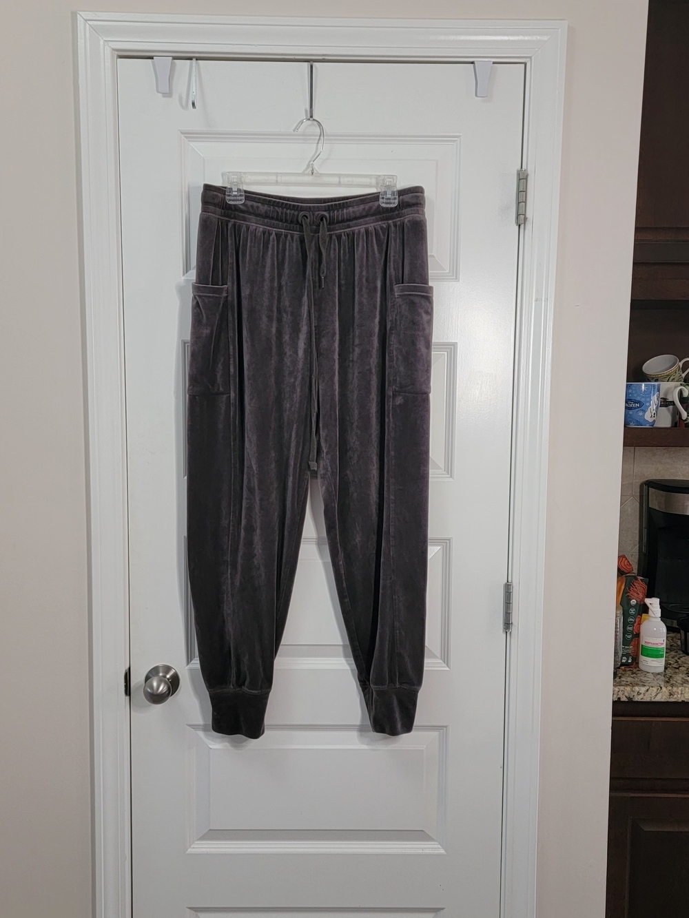 Offline by Aerie Pants Size L Gray Velour Velvet Joggers Sweatpants